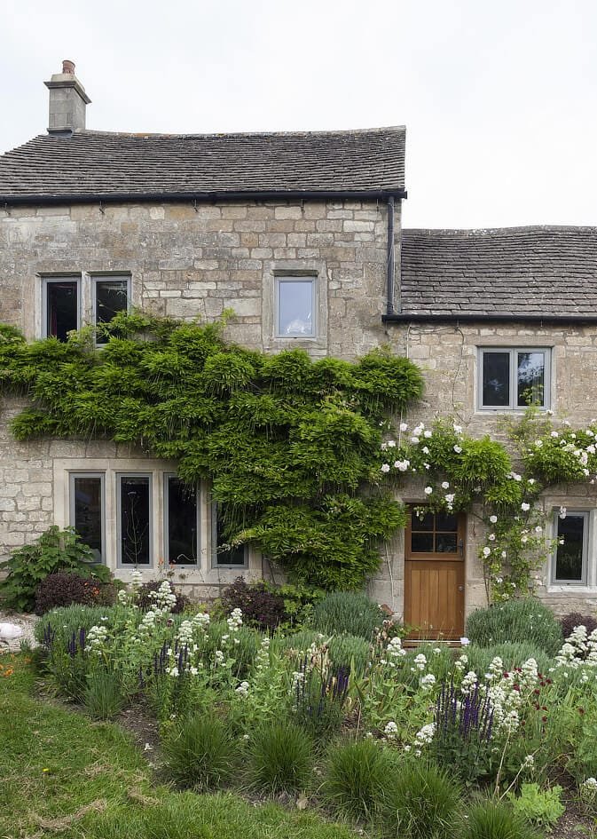 aluminium windows in cotswold stone